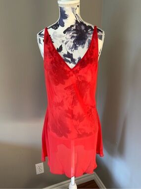 Y2K Victoria's Secret Embroidered Red Floral Slip